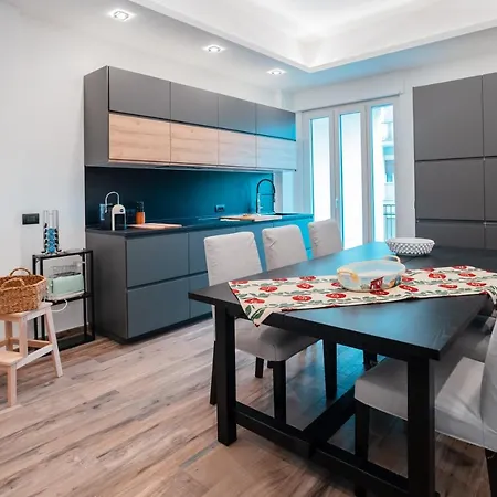 Al Cavaliere Design Downtown Apartment